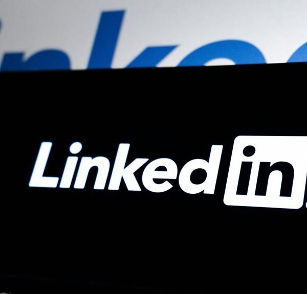 Strengthen Your Business 601601729 Online Platform